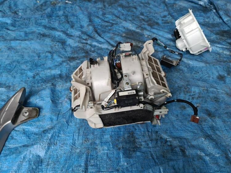 Мотор печки Хонда Легенд в Уренгое 206136