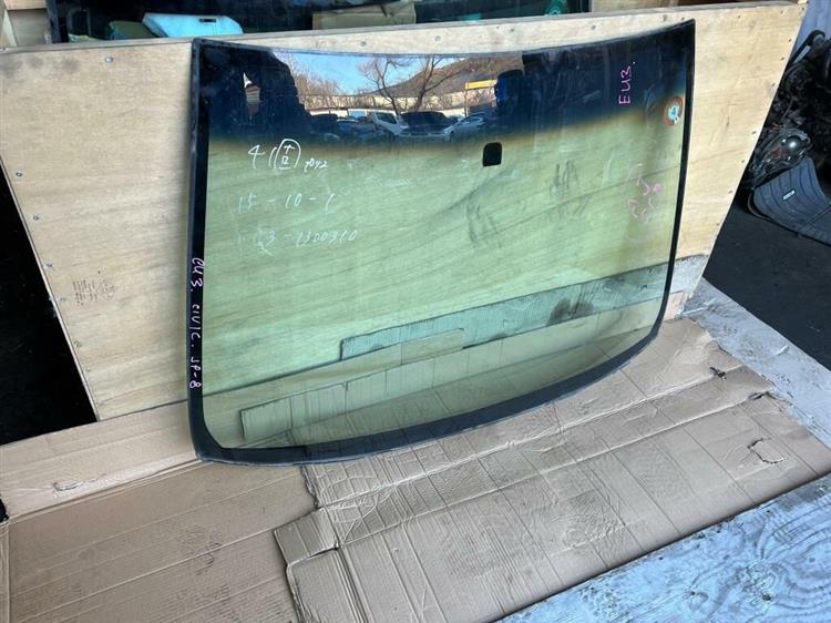 Лобовое стекло Хонда Цивик в Уренгое 236512