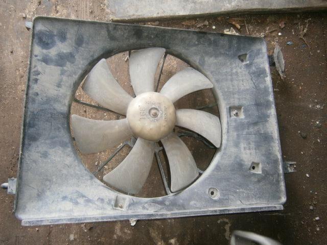 Диффузор радиатора Хонда Фит в Уренгое 24055
