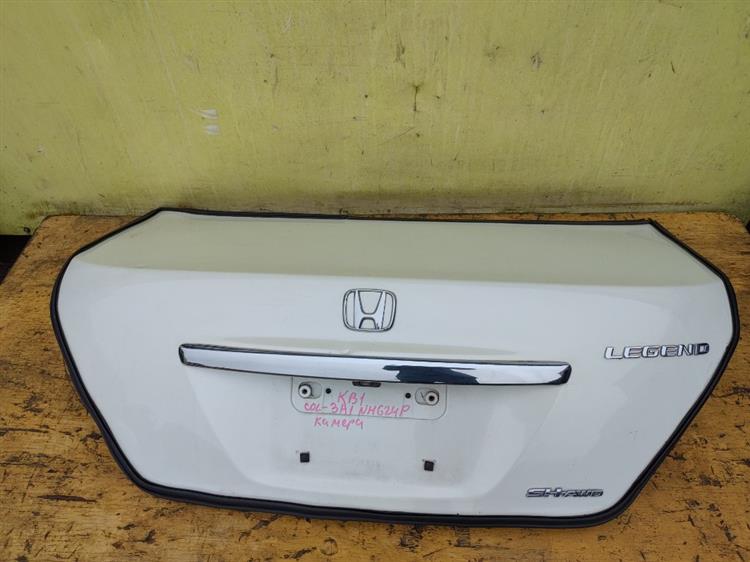 Крышка багажника Хонда Легенд в Уренгое 44600