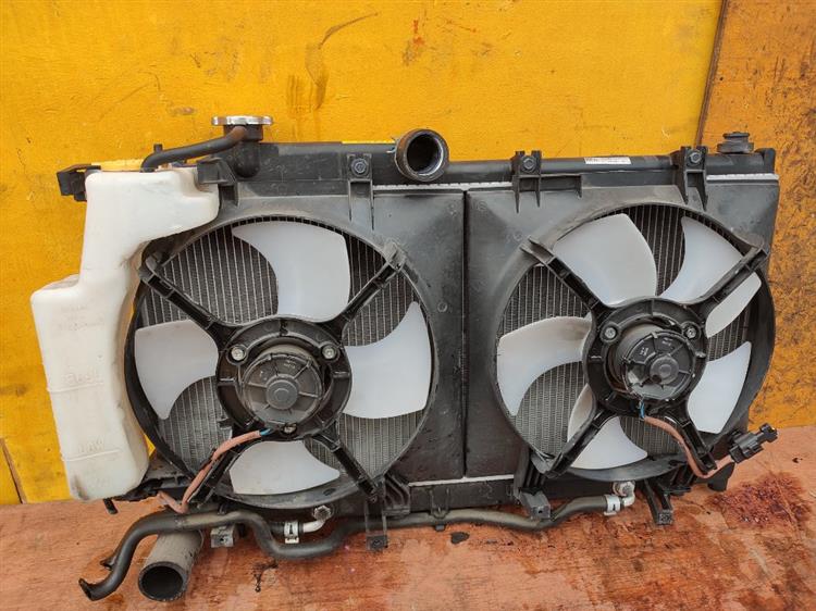 Радиатор основной Субару Легаси в Уренгое 609001