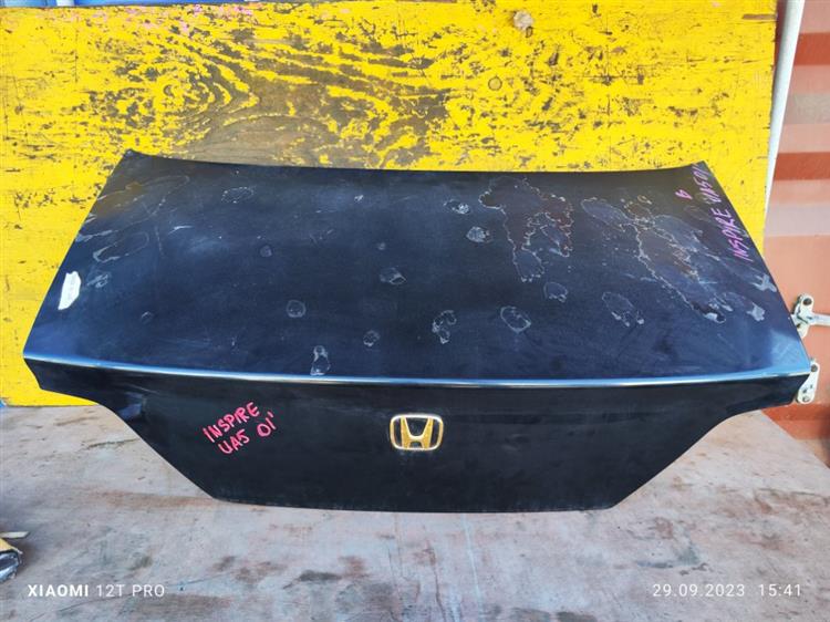 Крышка багажника Хонда Инспаер в Уренгое 65152
